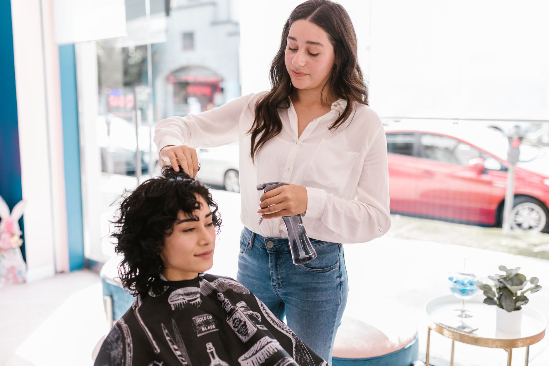Coiffeur équipe à Neuilly-sur-Marne